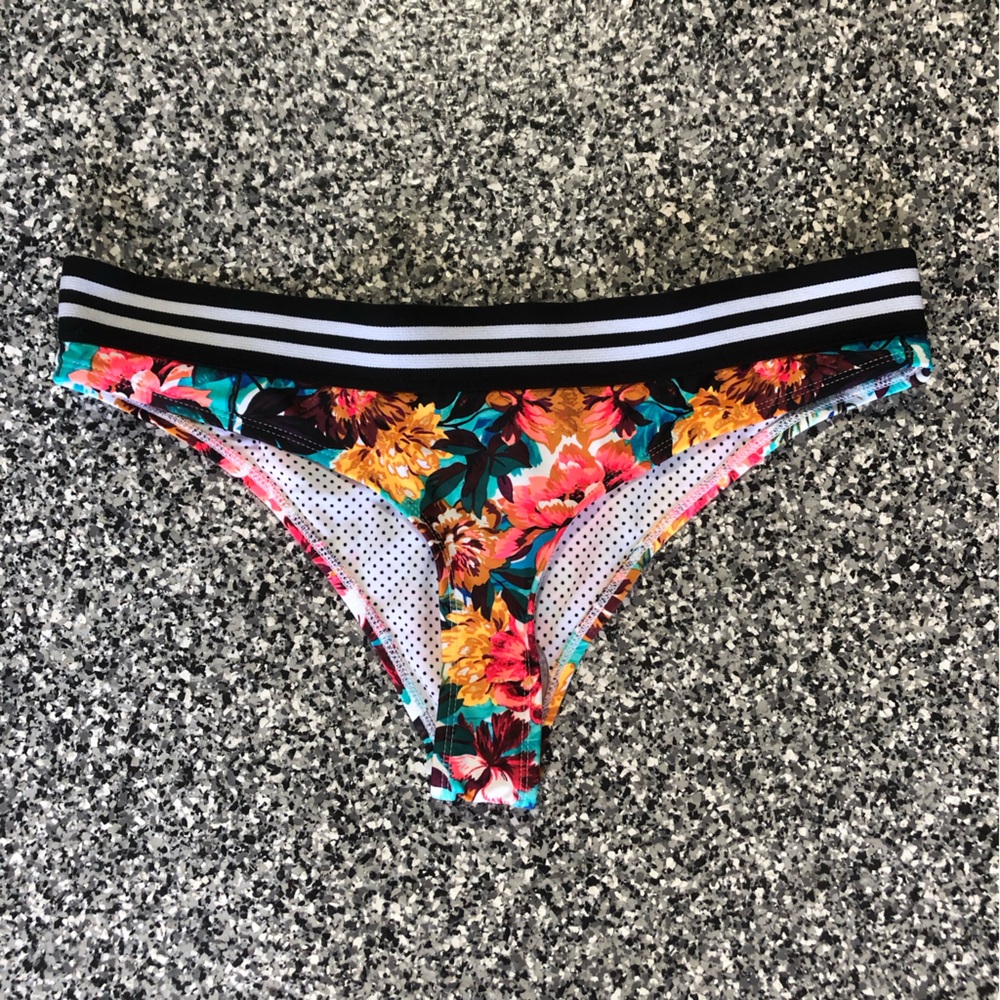 Body Glove ✦ Floral Multicolor Bikini Bottom (L)